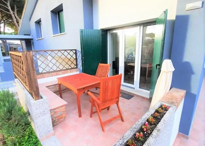 Vila Comfy With Garden Bibione