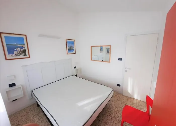 Vila Comfy With Garden