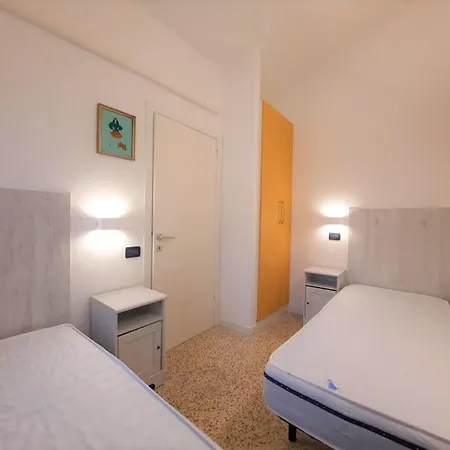 Βίλα Comfy With Garden Μπιμπιόνε