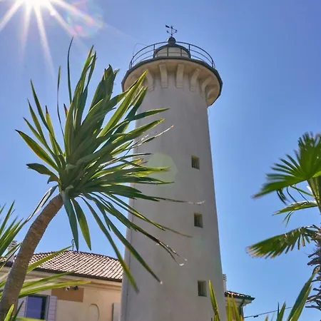 Villa Comfy With Garden Bibione